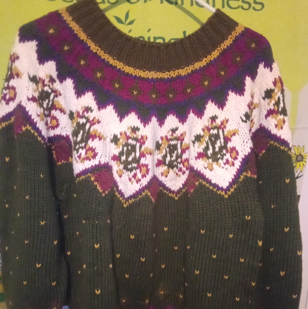 APPEALING VINTAGE "R.E.N.N.Y WOMAN'S SWEATER SIZE M